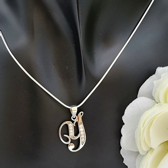🥰 Perfect Sparkle Initial NECKLACE - Picture 7 of 8